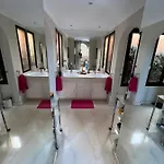Marbella Luxueux Duplex 3 Ch.- 3 Bains - 155 M² + 100 M² Terrasses Apartmán Estepona