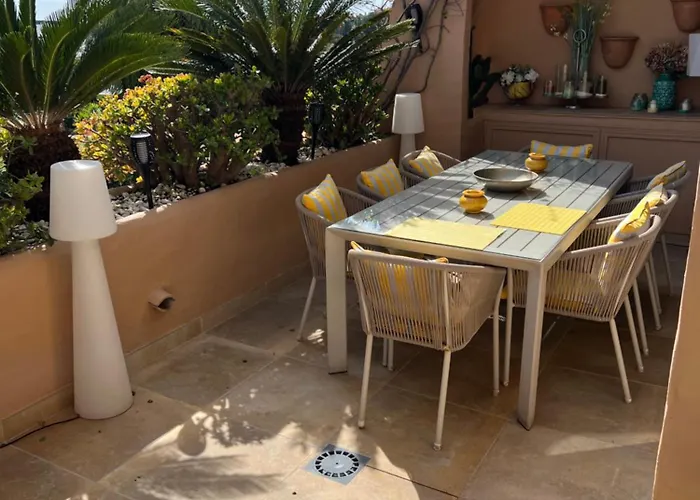 Marbella Luxueux Duplex 3 Ch.- 3 Bains - 155 M² + 100 M² Terrasses Apartment