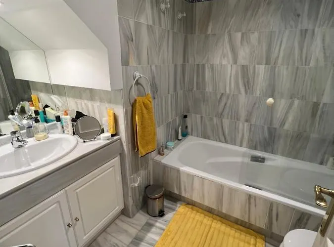 Marbella Luxueux Duplex 3 Ch.- 3 Bains - 155 M² + 100 M² Terrasses Lejlighed Estepona