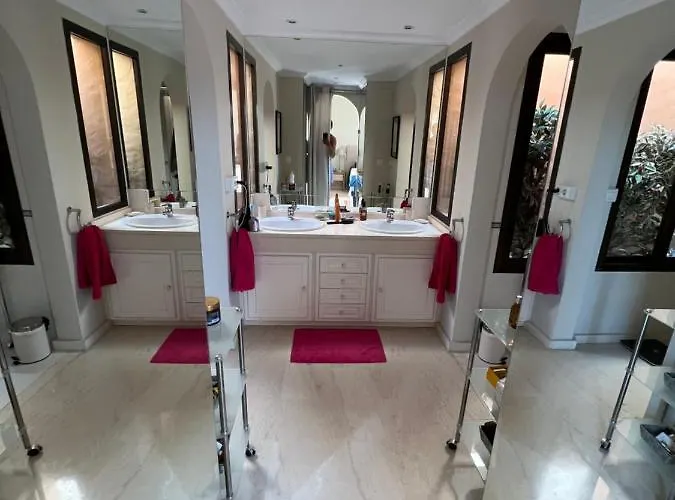 Marbella Luxueux Duplex 3 Ch.- 3 Bains - 155 M² + 100 M² Terrasses Lejlighed Estepona